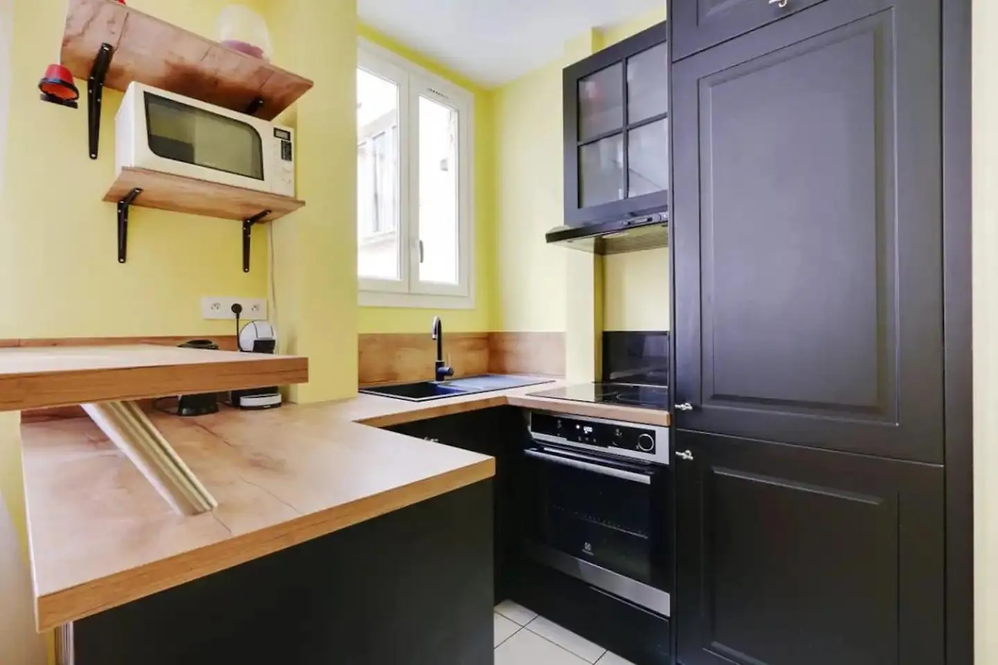 Bright Getaway Near Montparnasse Apartment Paris Homestay